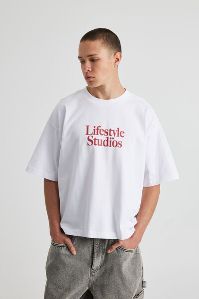 Boxy Cropped Graphic Tshirt, HH WHITE/LIFESTYLE STUDIOS