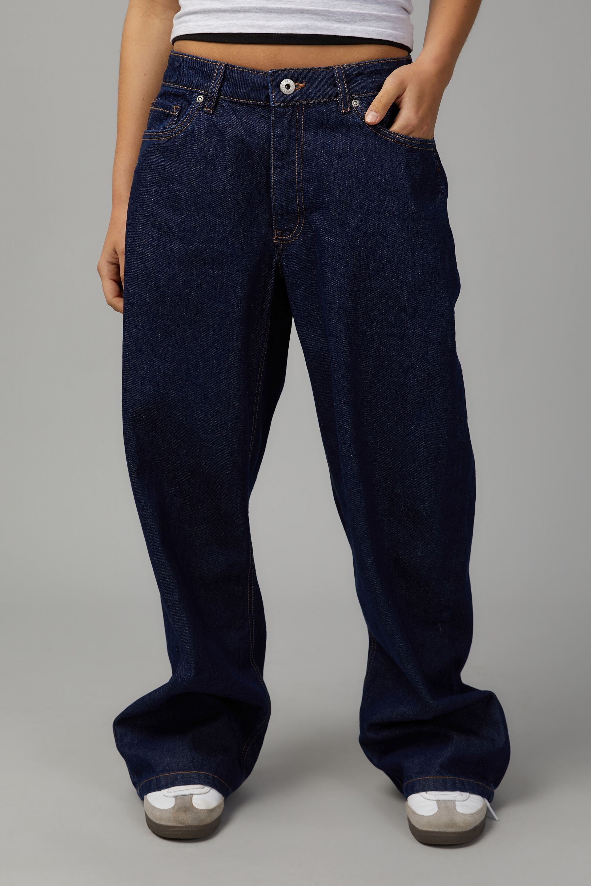 Low Rise Baggy Jean