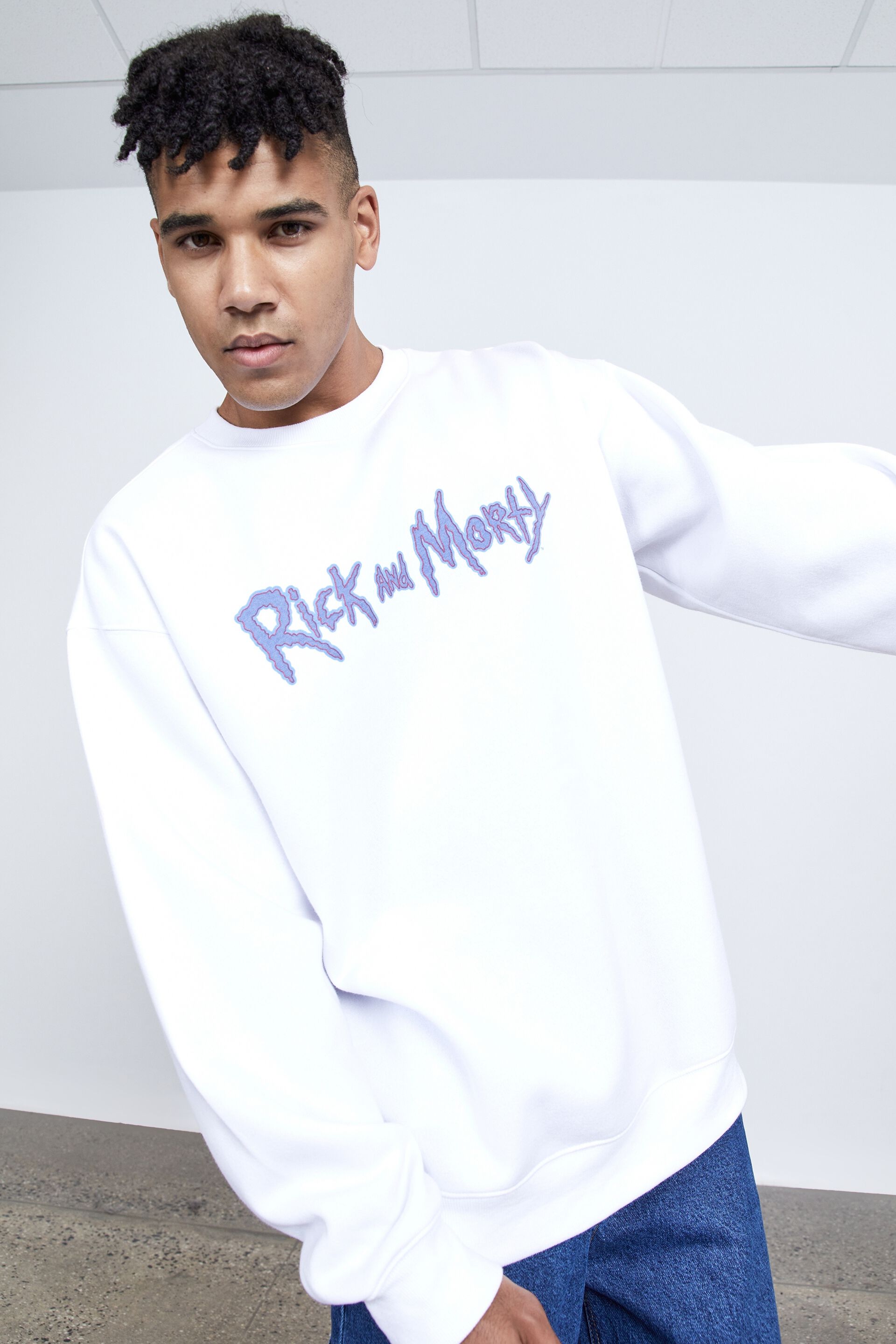 Rick and store morty pink hoodie