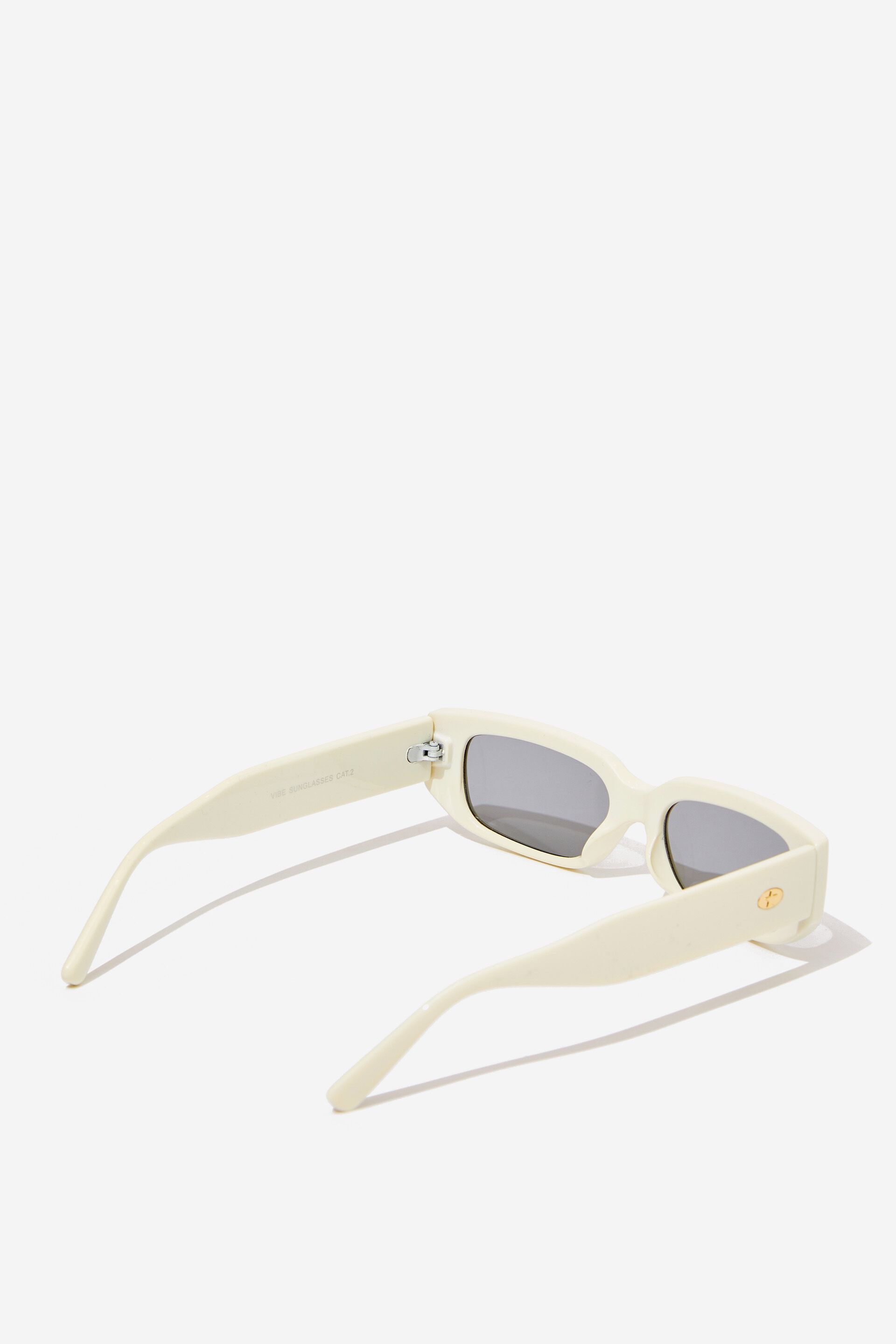 Buy Lola's Closet Techno Vibe Sunglasses (Black) Online