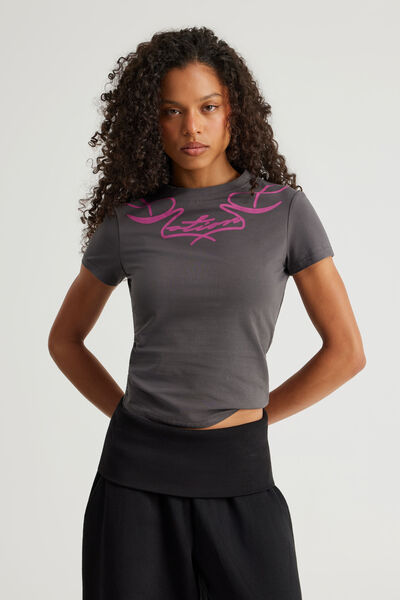 Fitted Graphic Tee, WASHED BLACK/AURA TATTOO