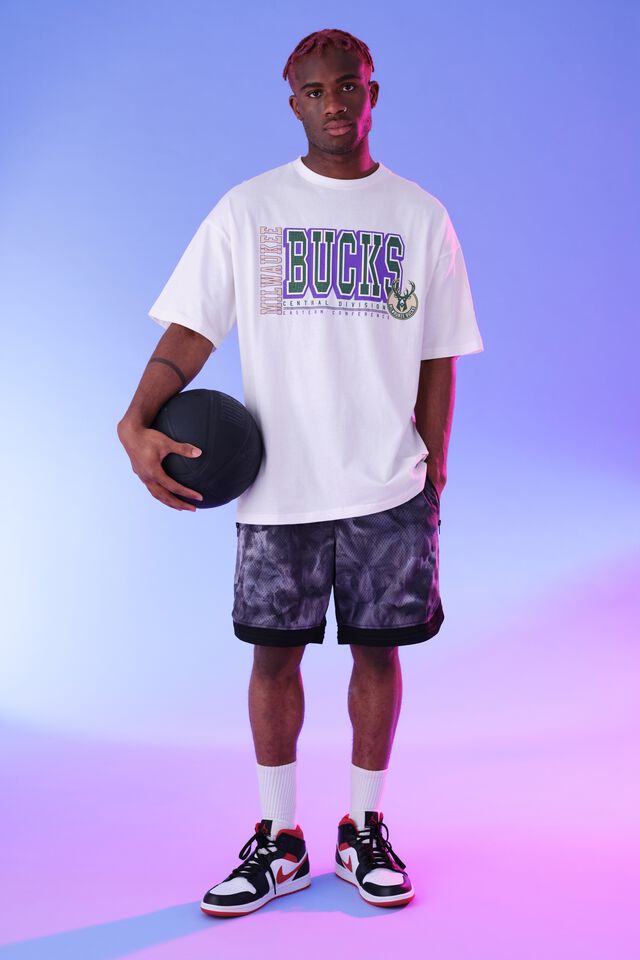 NBA Milwaukee Bucks Oversized T Shirt, LCN NBA WHITE/BUCKS STRAIGHT