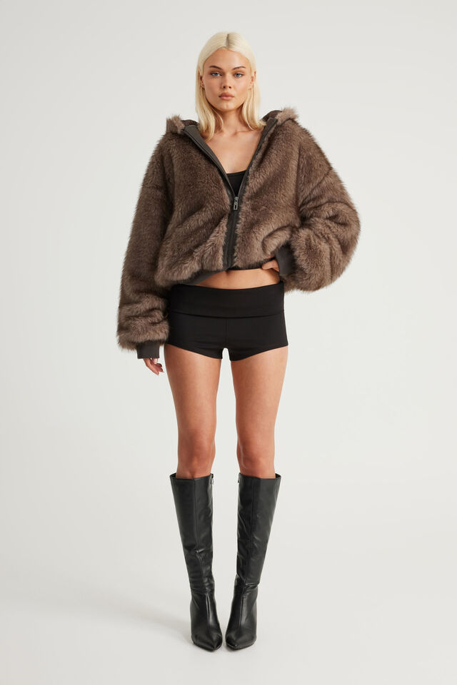 Raya Pull On Short, BLACK/STUDDED ANGEL
