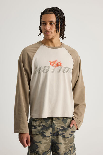 Notion Long Sleeve Raglan Tshirt, NTN PEBBLE/KHAKI MIST MOTO