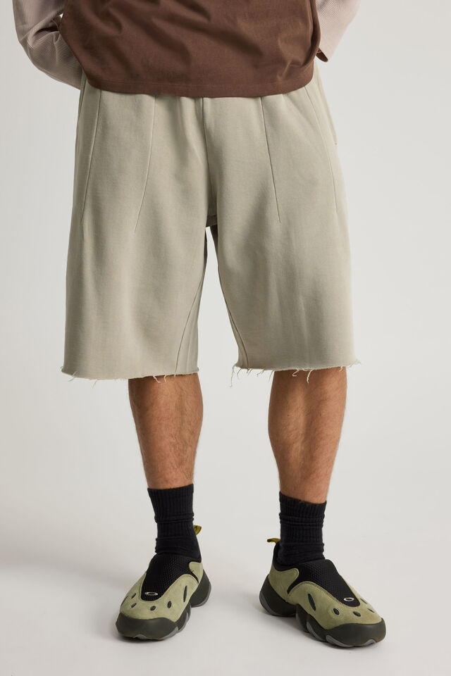 Baggy Track Short, WASHED SUNBLEACHED KHAKI/PLEATED
