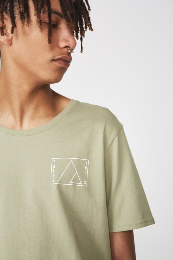 Curved Graphic T Shirt, TEA/FALSE IDOLS