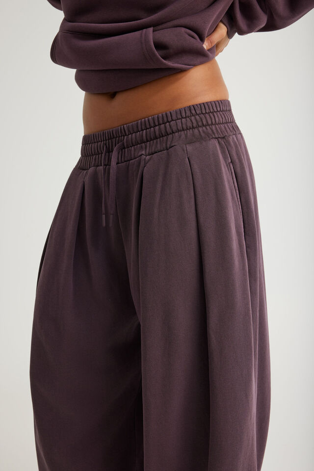 Balloon Pleated Trackpant, WASHED FROZEN BERRY
