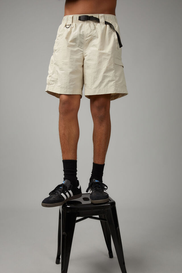 Combat Street Short, IVORY