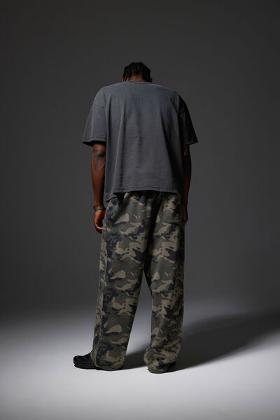 Authentics Baggy Trackpant, WASHED BUSH CAMO