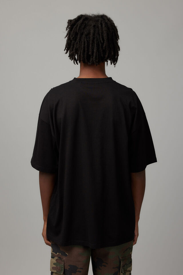 Essential Nba T Shirt, LCN NBA BLACK/CHICAGO BULLS CREST