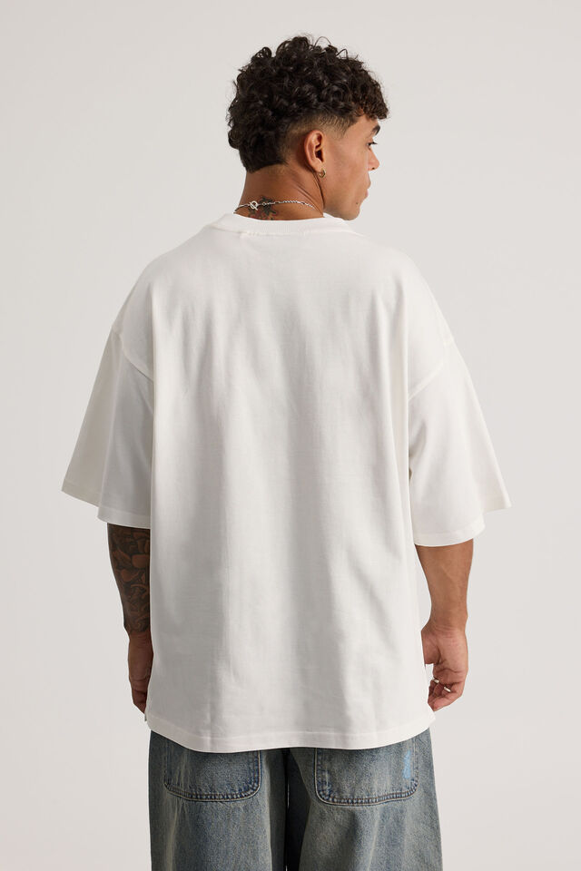 Heavy Weight Music Merch T Shirt, LCN BRA TUPAC CLOUD/SIGNATURE PHOTO