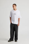 Box Fit Nba T Shirt, LCN NBA WHITE/BULLS SCRIPT EMBROIDERY - alternate image 2
