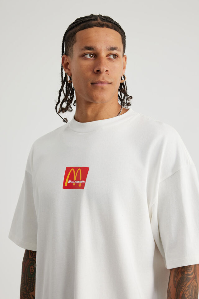 Mcdonalds Box Fit Tshirt, LCN MCD CLOUD/20 PIECE NUGGETS