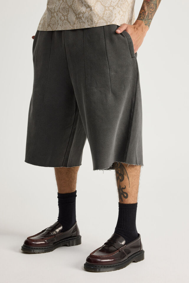 Baggy Track Short, WASHED BLACK/PLEATED