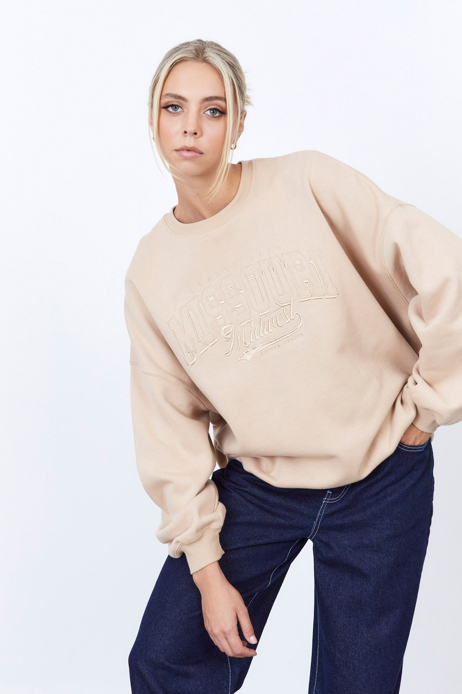 Slouchy Premium Graphic Crew