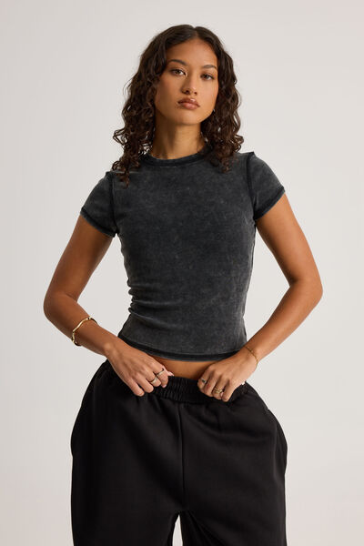 Fitted Graphic Tee, WASHED BLACK