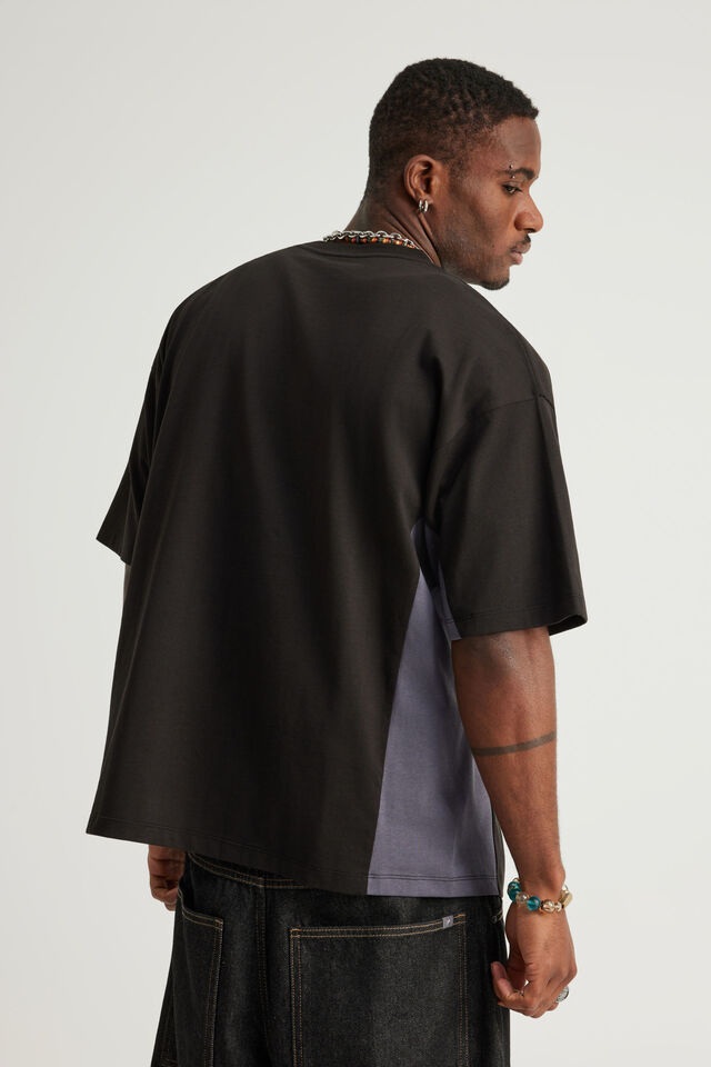 Half Half Box Fit Panelled Tee, HH BLACK/COLD HARBOUR TREKKER