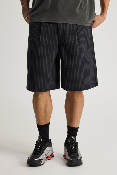 Half Half Pleated Woven Short, NAVY PINSTRIPE