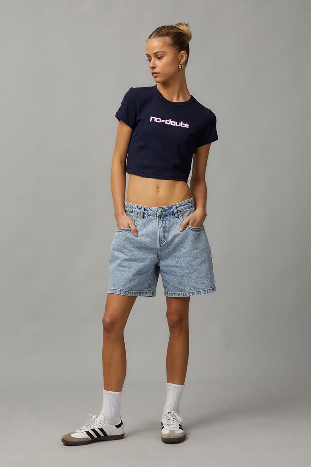 Licensed Cropped Fitted Graphic Tee, LCN MT NO DOUBT / NAVY
