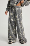 Ultra Baggy Trackpant, HUNTER CAMO - alternate image 2