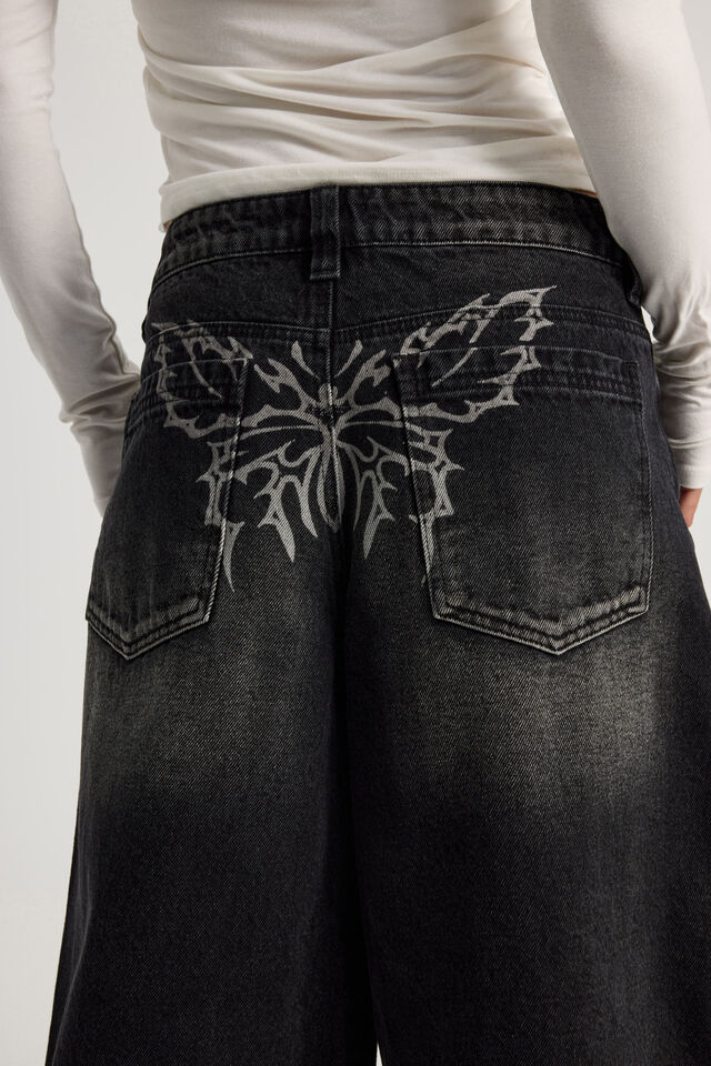 Mega Baggy Jort, EXTREME BLACK WASH_BUTTERFLY
