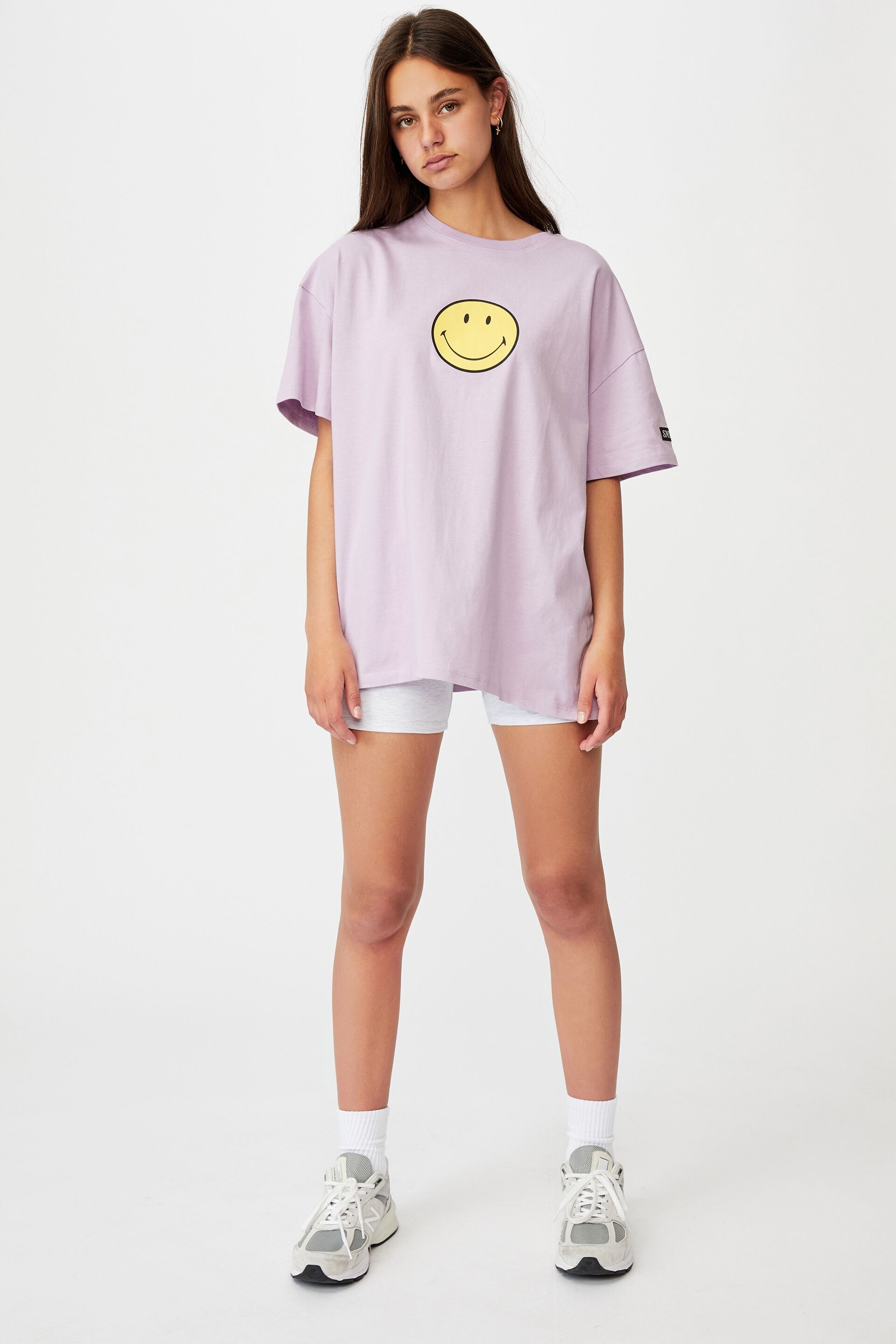 relaxed graphic tees