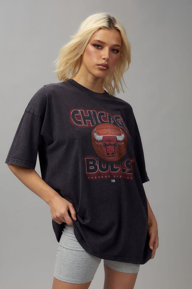 Nba Oversized Graphic Tee, LCN NBA BULLS BASKETBALL / WASHED BLACK