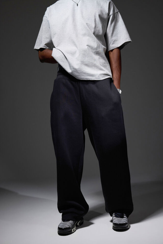 Authentics Baggy Trackpant, BLACK