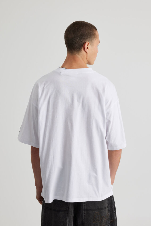 Box Fit Nba T Shirt, LCN NBA WHITE/BULLS SCRIPT EMBROIDERY