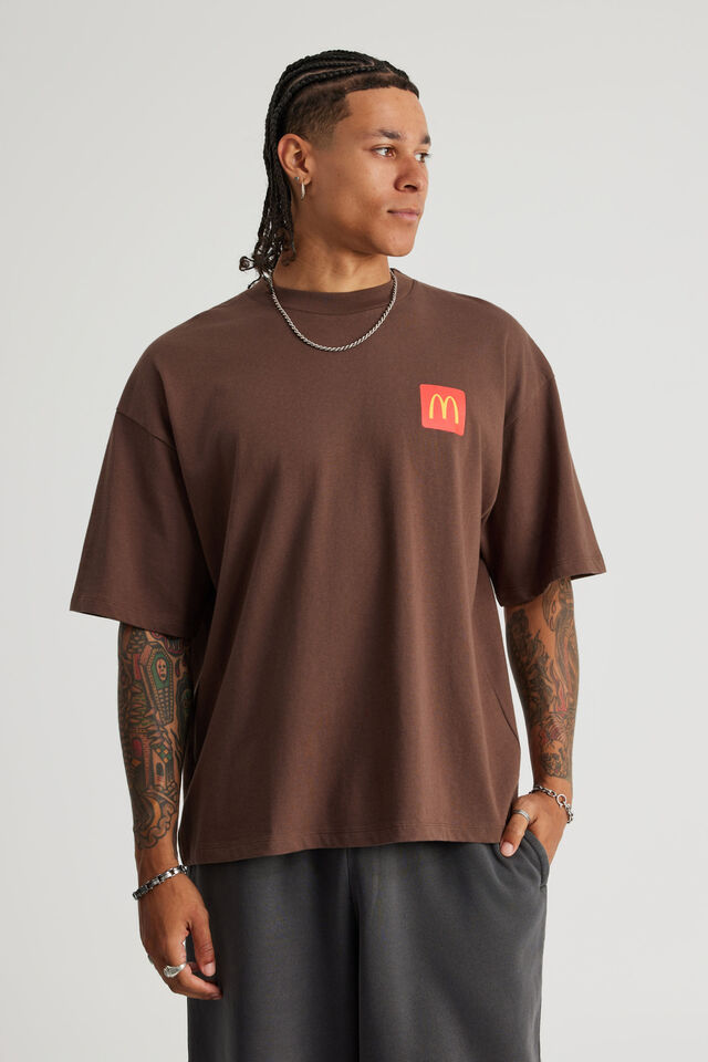 Mcdonalds Box Fit Tshirt, LCN MCD MUD/QUARTER POUNDER WITH CHEESE
