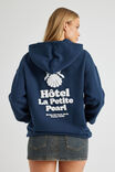 NAVY BLAZER/HOTEL LA PETITE PEARL