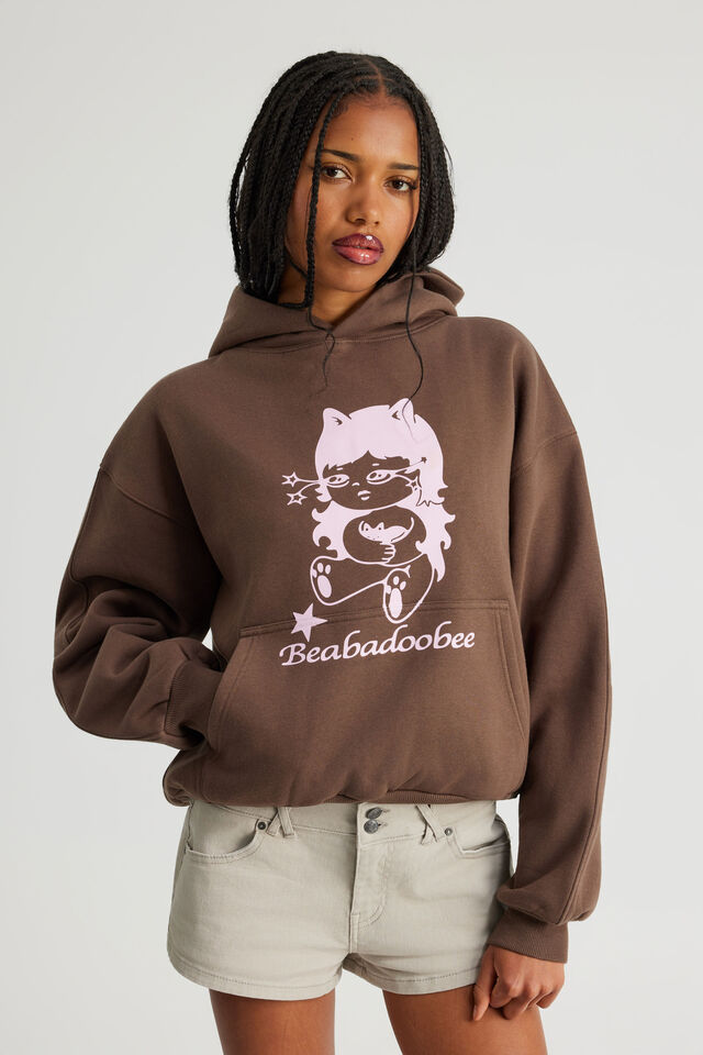 Music Merch Boxy Hoodie, LCN BRA MUD/BEABADOOBEE CUTIE