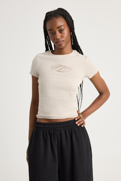 Fitted Graphic Tee, PEBBLE/CHROME NOTION