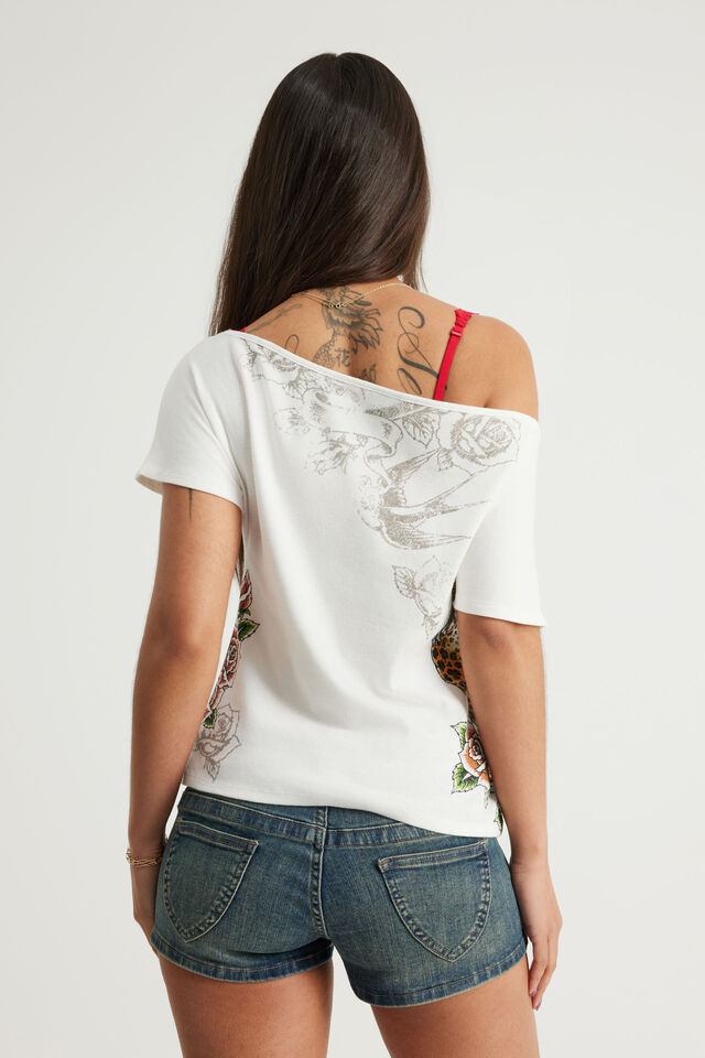 Off Shoulder Graphic Tee, CLOUD/TATTOO