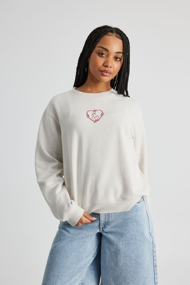 Graphic Crew Sweater, DOVE GREY/CHERRY HEART