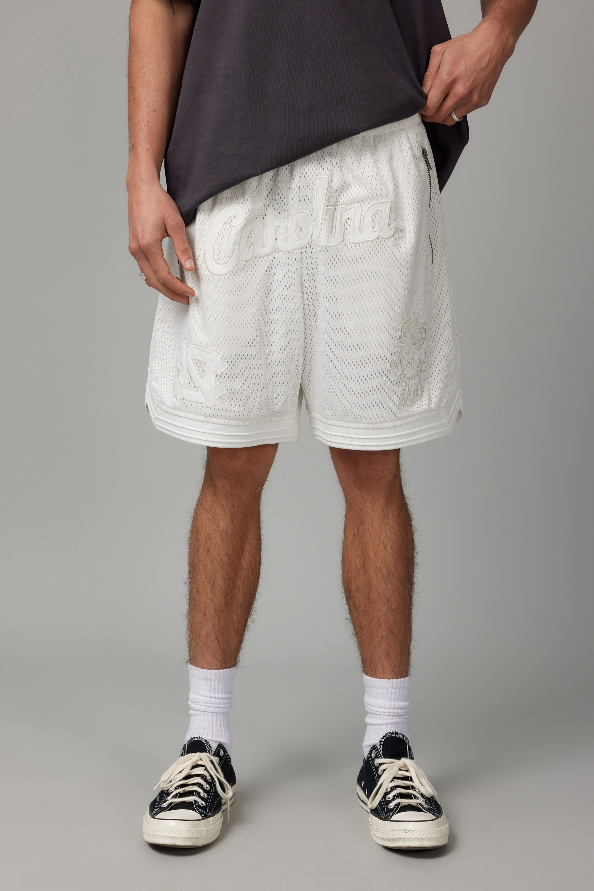 Jordan unc sales fleece shorts