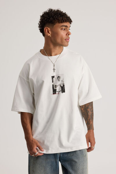 Heavy Weight Music Merch T Shirt, LCN BRA TUPAC CLOUD/SIGNATURE PHOTO