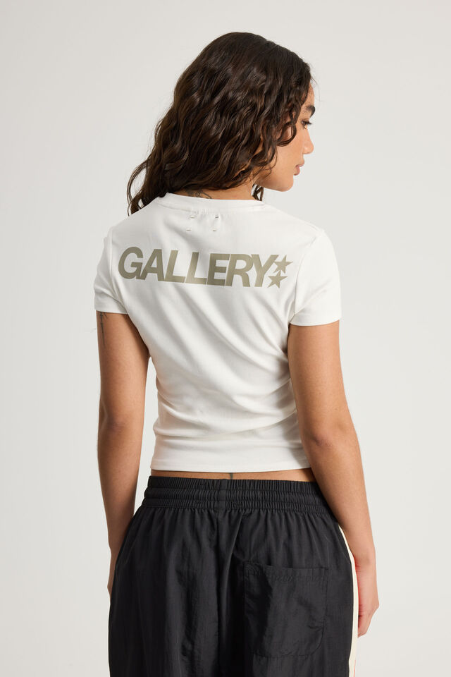 Fitted Graphic Tee, CLOUD/OPEN GALLERY