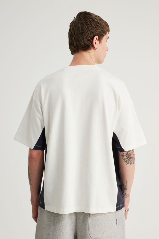 Half Half Box Fit Panelled Tee, HH CLOUD/NAVY BLAZER TREKKER