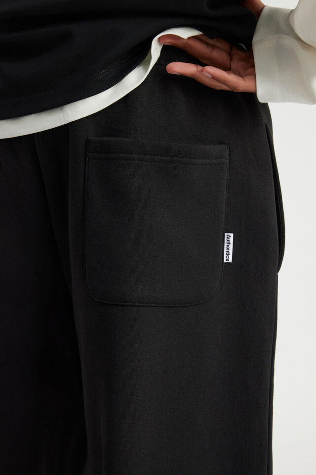 Authentics Baggy Trackpant, BLACK