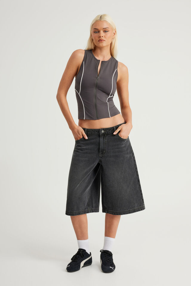Mega Baggy Jort, DARK SILENCE/EMBROIDERY