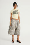 Fitted Graphic Tee, LEMON BUTTER / THAT S HOT - example image 2