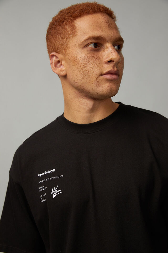 Open Gallery X Neil Bloem T Shirt, BLACK/DREAM STATE