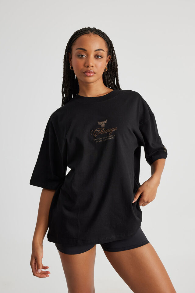 Box Fit Nba T Shirt, LCN NBA BLACK/BULLS NEW CURSIVE