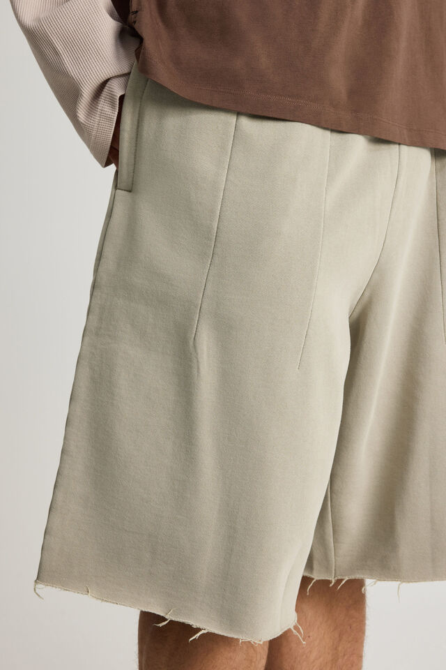 Baggy Track Short, WASHED SUNBLEACHED KHAKI/PLEATED