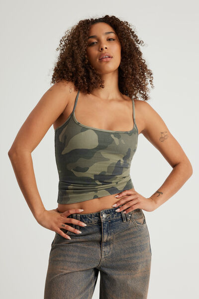 Kiki Cami, CAMO