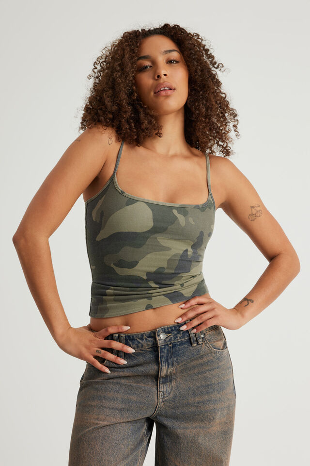 Kiki Cami, CAMO
