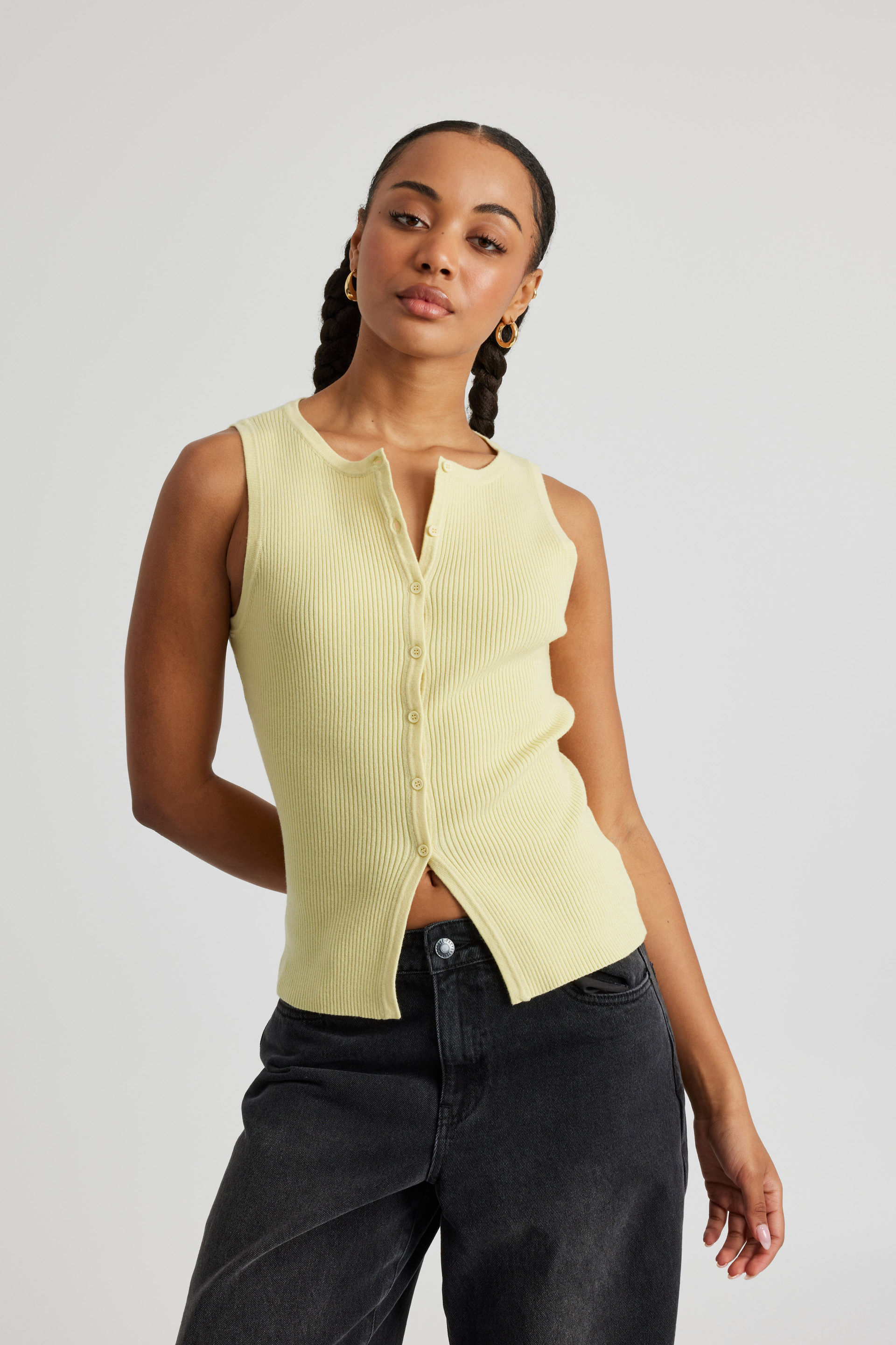 yellow button top