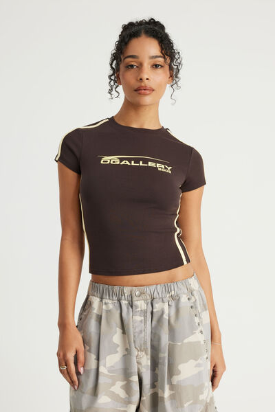 Fitted Graphic Tee, CHOC TORTE / SPORTY OG
