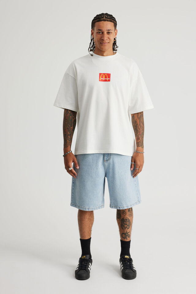Mcdonalds Box Fit Tshirt, LCN MCD CLOUD/20 PIECE NUGGETS